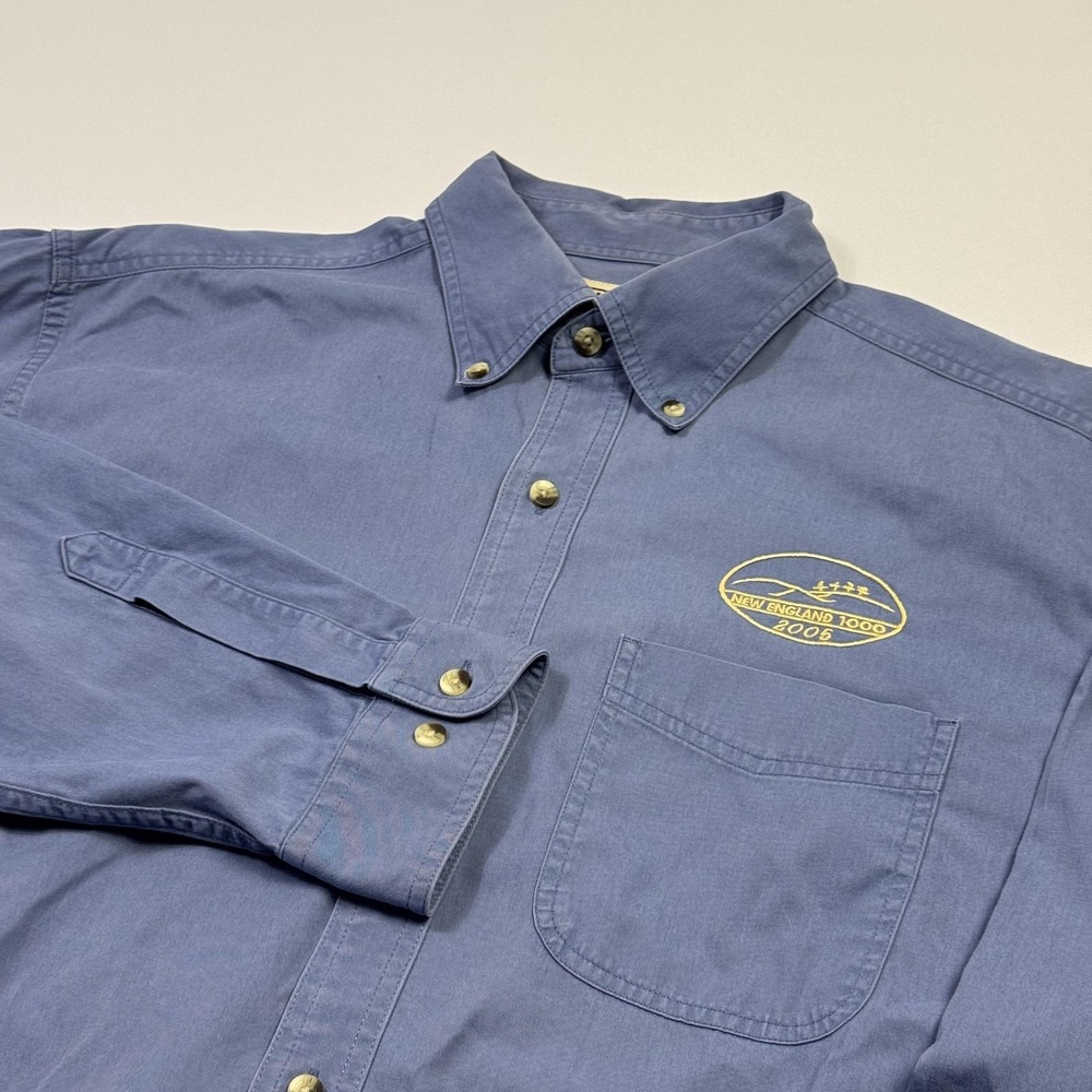 LL Bean Shirt Mens Medium Blue Button Down New England 1000‎ 2005 Embroidered